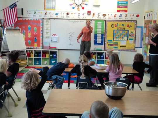 Linda Hartkopf Presenting a Healthy Food Lesson